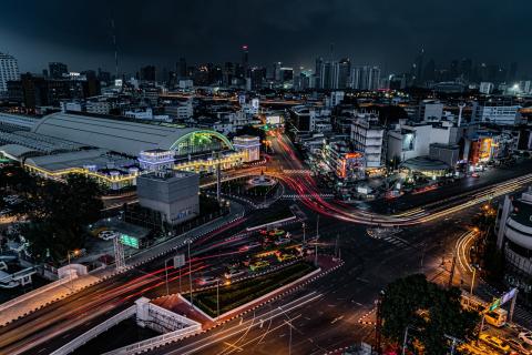 https://pixabay.com/photos/city-bangkok-night-city-scape-tour-4864747/